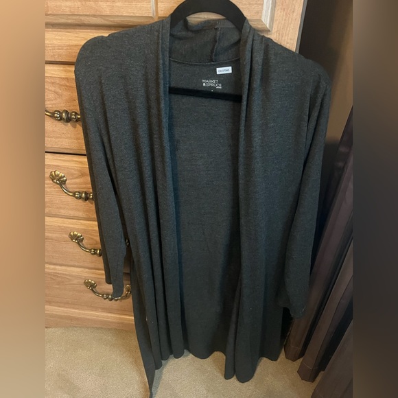 Long sleeve long grey cardigan with belt size small - Picture 1 of 2